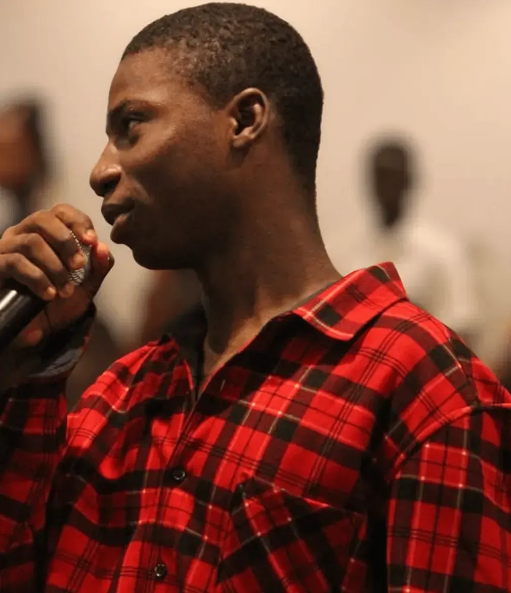 Teen ministry praise worship